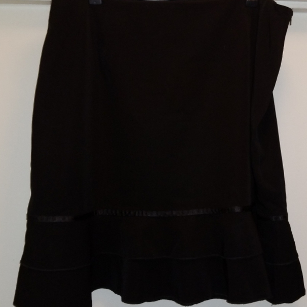 EUC ASHLEY STEWART PROF. RUFFLE SKIRT SZ. 16